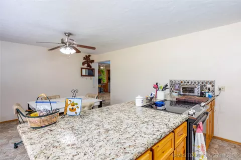 Kitchen - 653 Max St, Mead, OK 73449 photo 2 of 5