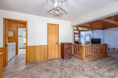 Entry Way - 653 Max St, Mead, OK 73449 photo 1 of 8
