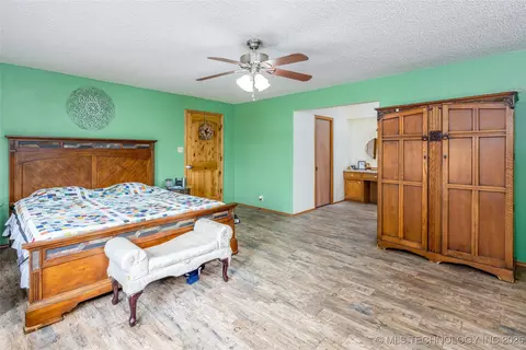 Bedroom - 653 Max St, Mead, OK 73449 photo 13 of 15