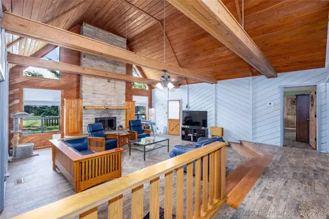 Living - 653 Max St, Mead, OK 73449 photo 1 of 2