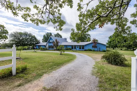 Exterior - 653 Max St, Mead, OK 73449 photo 2 of 16