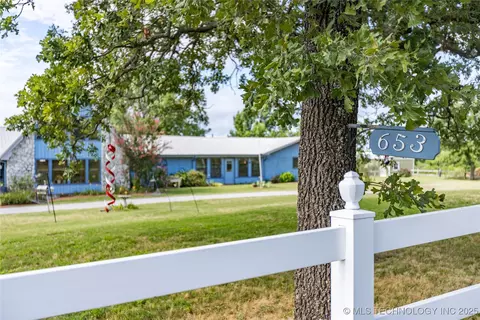 Exterior - 653 Max St, Mead, OK 73449 photo 4 of 16