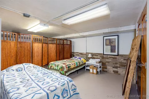 Bedroom - 653 Max St, Mead, OK 73449 photo 9 of 15
