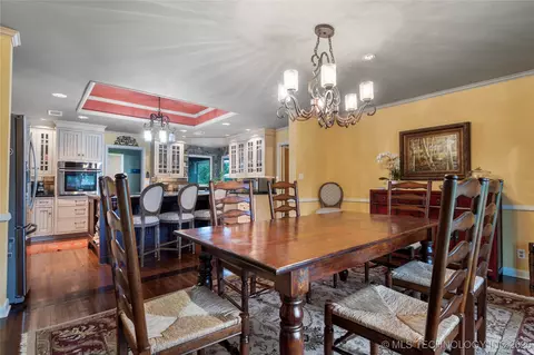 Dining - 9402 E 16th St, Tulsa, OK 74112 photo 2 of 2