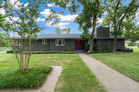 Exterior - 9402 E 16th St, Tulsa, OK 74112 photo 4 of 13