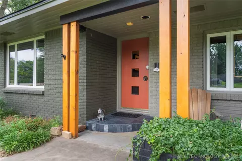 Exterior - 9402 E 16th St, Tulsa, OK 74112 photo 5 of 13