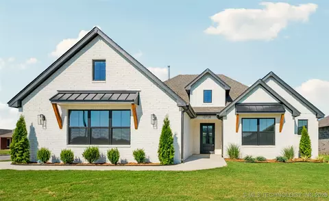 10728 S 278th East Ave, Coweta, OK 74429