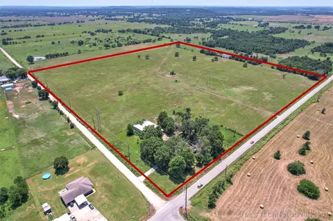2301 S 40th St W, Muskogee, OK 74401