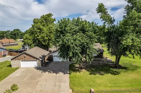 297 Willow Dr, Pryor, OK 74361