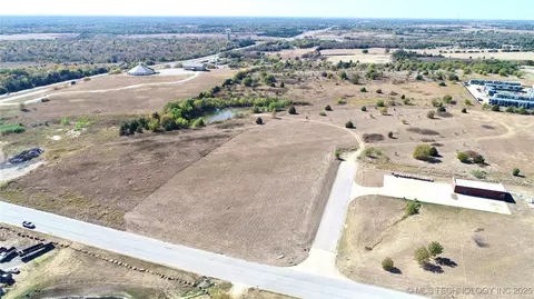 320 Travertine, Ardmore, OK 73401