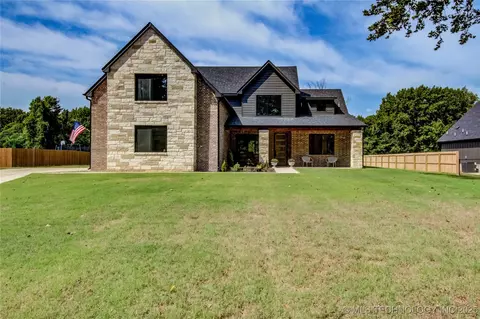 14530 S 209th East Ave, Coweta, OK 74429
