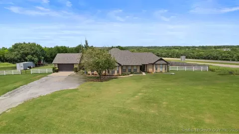 2710 Egypt, Ada, OK 74820 photo 1