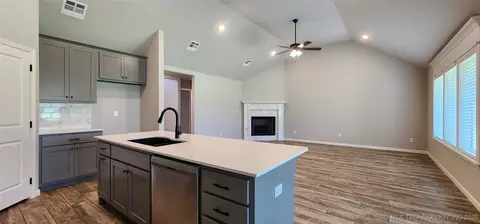 Other - 911 E Fulton Ct, Broken Arrow, OK 74012 photo 1 of 13