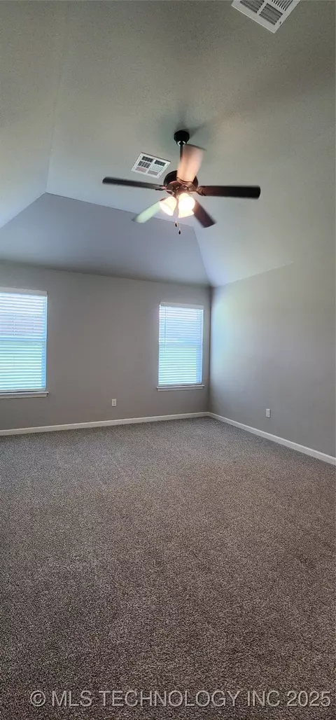 Bedroom - 911 E Fulton Ct, Broken Arrow, OK 74012 photo 2 of 5