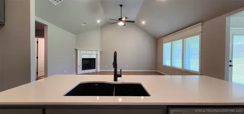 Other - 911 E Fulton Ct, Broken Arrow, OK 74012 photo 2 of 13