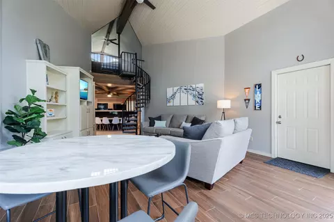Dining - 56901 E Walnut, Monkey Island, OK 74331 photo 1 of 1
