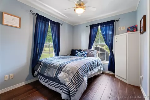 Bedroom - 56901 E Walnut, Monkey Island, OK 74331 photo 1 of 6