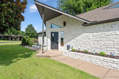 Exterior - 56901 E Walnut, Monkey Island, OK 74331 photo 7 of 7