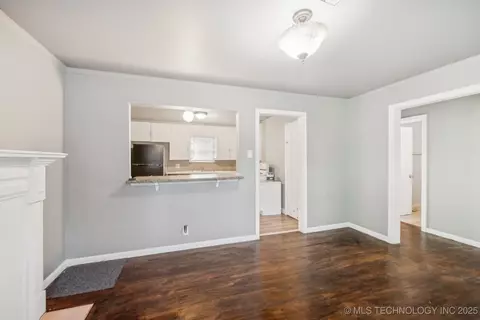 6913 5th E St, Tulsa, OK 74112 photo 7