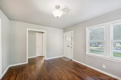 6913 5th E St, Tulsa, OK 74112 photo 6