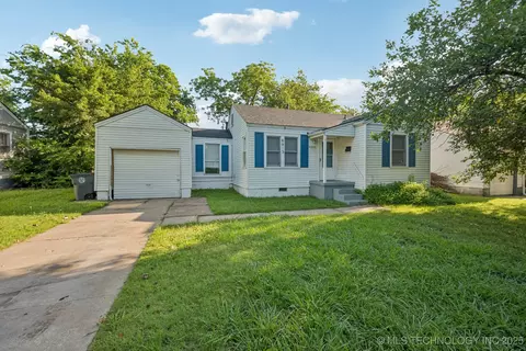 6913 5th E St, Tulsa, OK 74112 photo 2