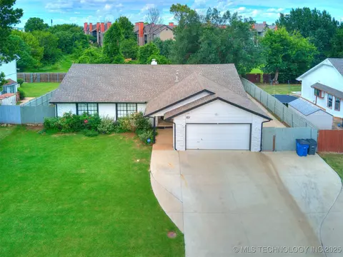 8615 E 74th Pl, Tulsa, OK 74133 photo 1