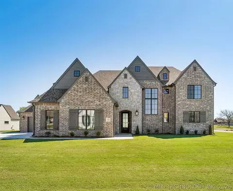 11290 S 220th East Ave, Broken Arrow, OK 74014