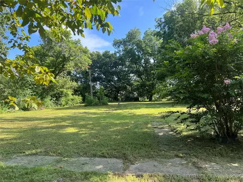704 E Broadway, Allen, OK 74825 photo 1