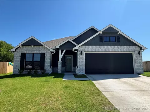1729 E 138th St S, Glenpool, OK 74033 photo 1
