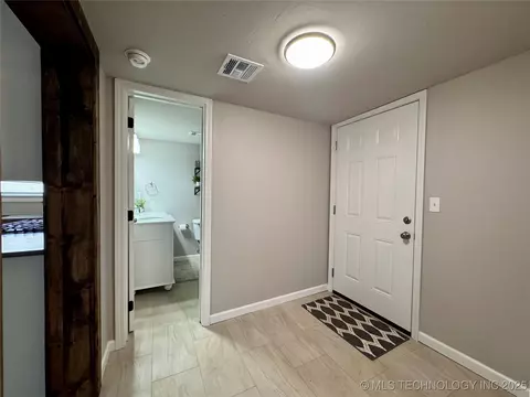 911 E Maple St, Cushing, OK 74023 photo 32