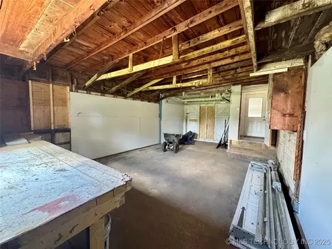 911 E Maple St, Cushing, OK 74023 photo 40
