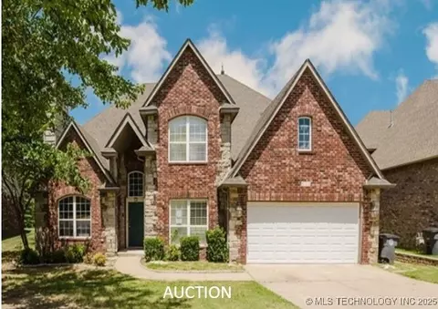 9115 E 76th Pl, Tulsa, OK 74133