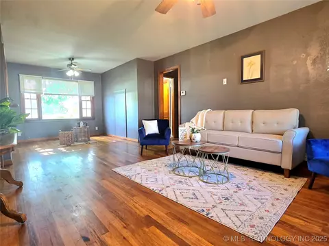 305 Chronister Ave, Drumright, OK 74030 photo 9