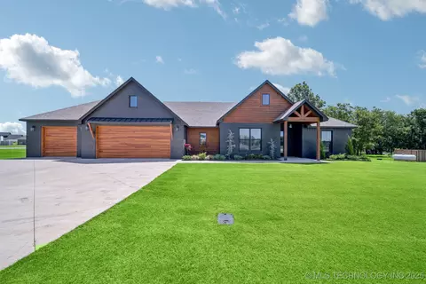 29278 E 105th St S, Coweta, OK 74429