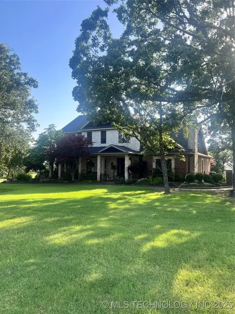 910 Summit Rdg, Mcalester, OK 74501