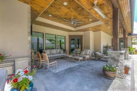 Exterior - 3190 E 33rd St, Tulsa, OK 74105 photo 3 of 24