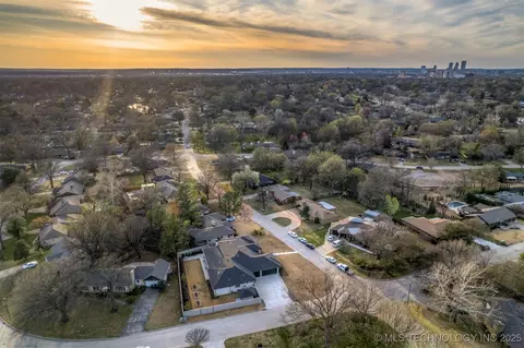 View/Area - 3190 E 33rd St, Tulsa, OK 74105 photo 5 of 8