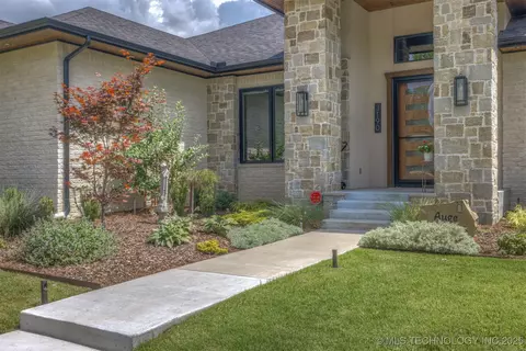 Exterior - 3190 E 33rd St, Tulsa, OK 74105 photo 13 of 24