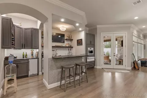 Kitchen - 3190 E 33rd St, Tulsa, OK 74105 photo 2 of 9