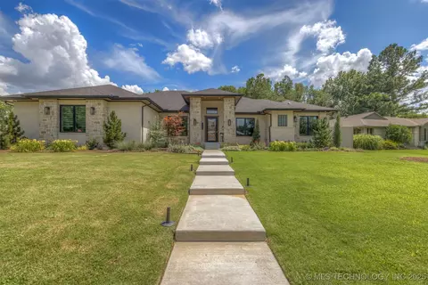 Exterior - 3190 E 33rd St, Tulsa, OK 74105 photo 14 of 24