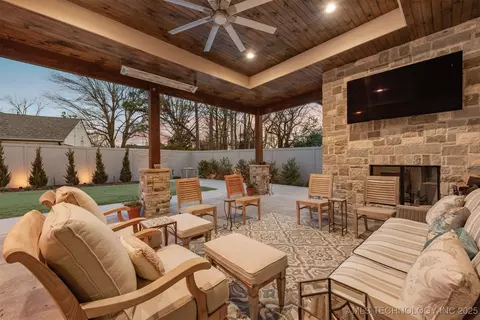 Exterior - 3190 E 33rd St, Tulsa, OK 74105 photo 7 of 24