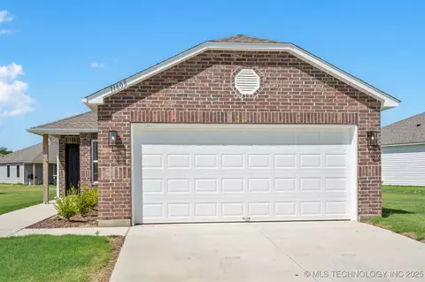 11608 S 274th East Pl, Coweta, OK 74429