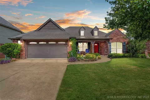 11707 S Vine St, Jenks, OK 74037