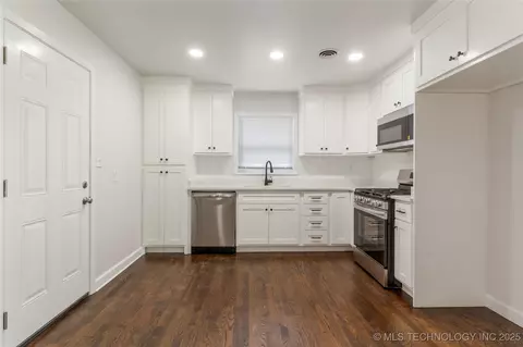 19 E 44th St, Tulsa, OK 74105 photo 17