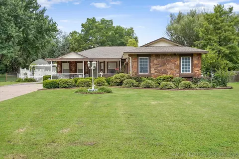 11782 S 267th East Ave, Coweta, OK 74429