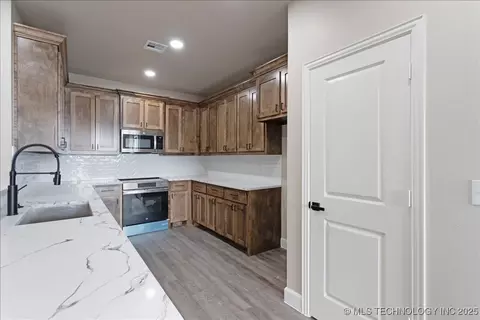 320 Sunset Way, Mead, OK 73449 photo 13