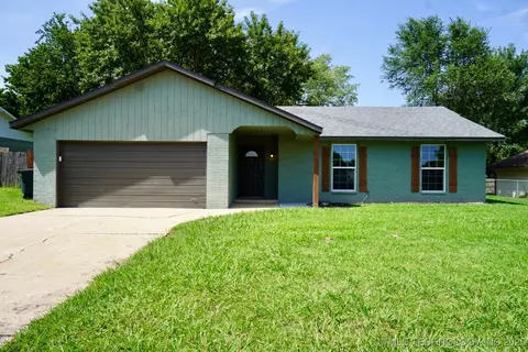 28665 E 140th St S, Coweta, OK 74429
