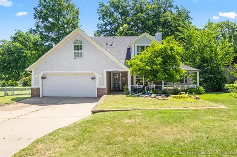 11801 S 266th East Ave, Coweta, OK 74429