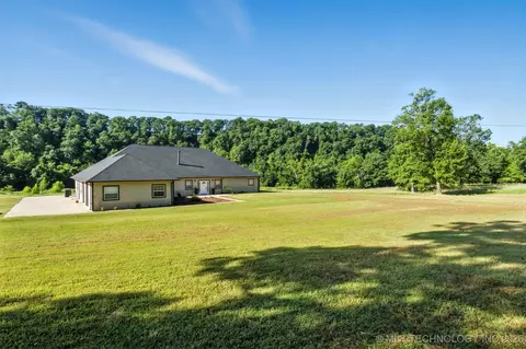 26096 S 600 Rd, Stilwell, OK 74960