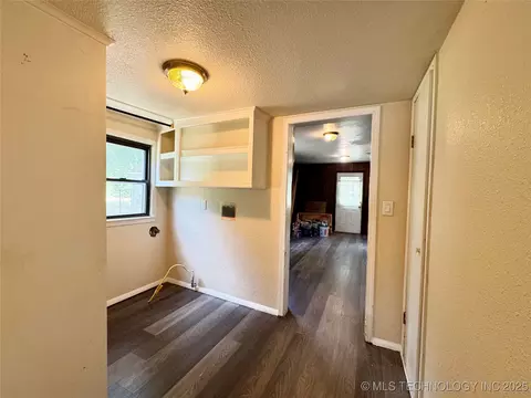 214 E 9th, Cushing, OK 74023 photo 25